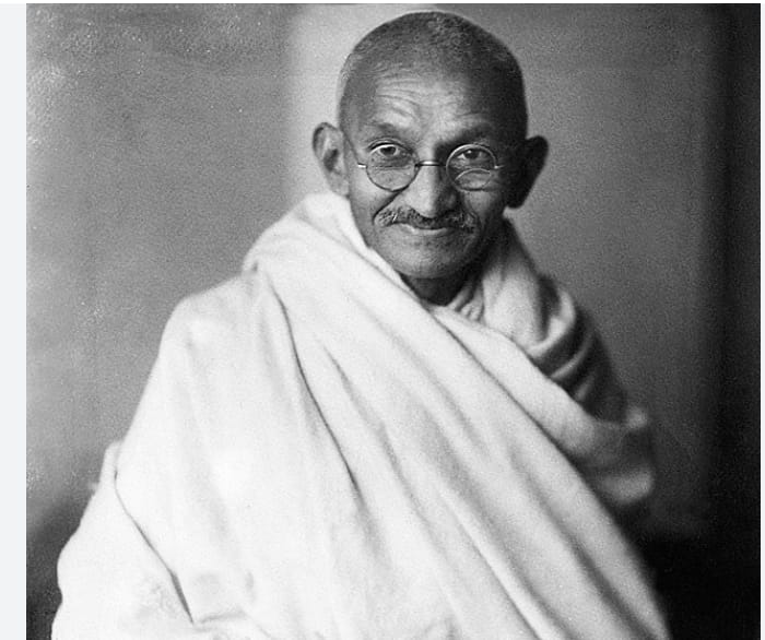 Mahatma Gandhi Biography: Full Details 1